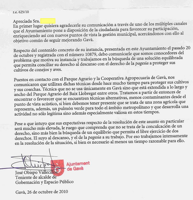 Resposta escrita de l'Ajuntament de Gavà a una vena de Gav Mar sobre els motius de les explosions nocturnes que realitzen els pagesos i que provoquen molsties acstiques a Gav Mar (27 Octubre 2010)
